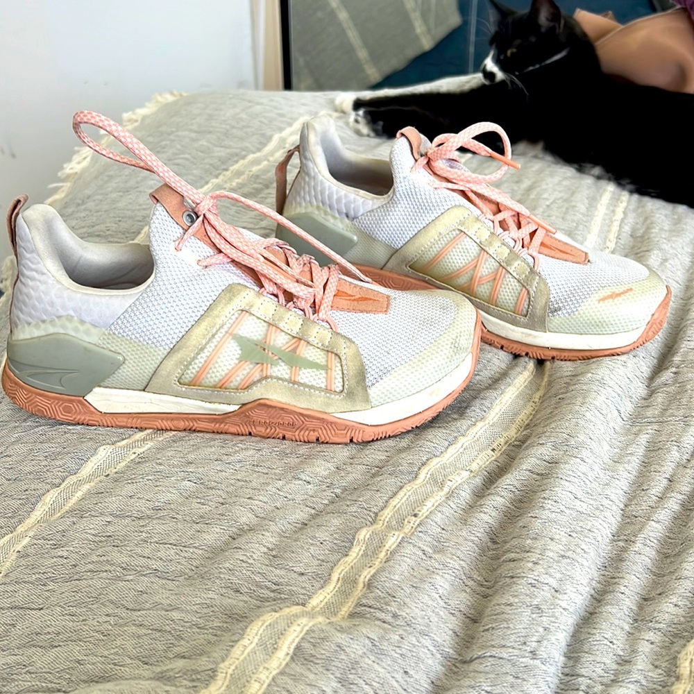 Altra